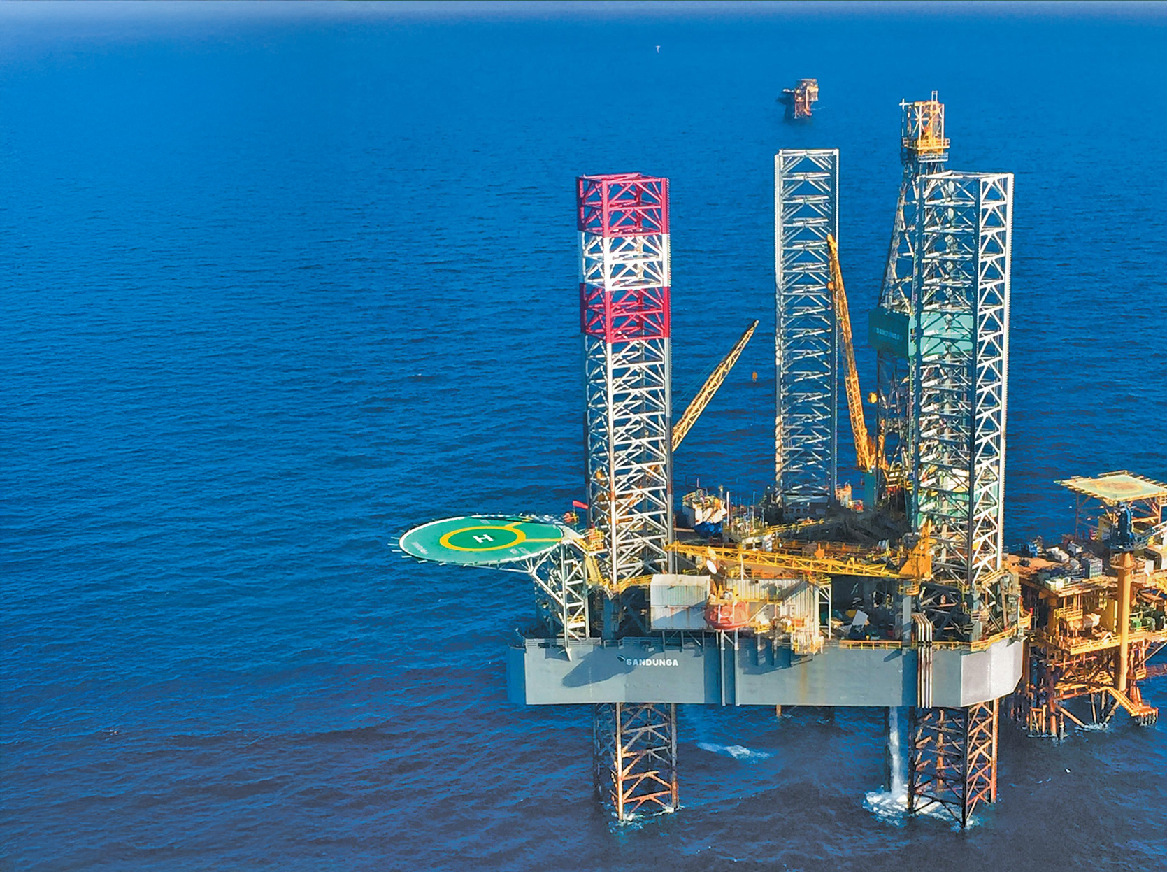 Jack-up Sandunga legs and jacking system